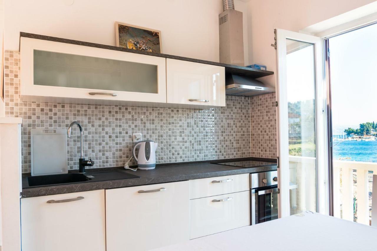 Apartmani Fides Lumbarda Exteriör bild